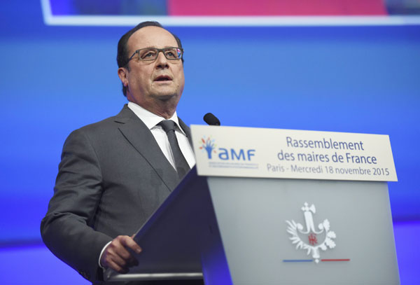 Hollande reiterates need to form 'vast coalition' against IS despite existing divergence