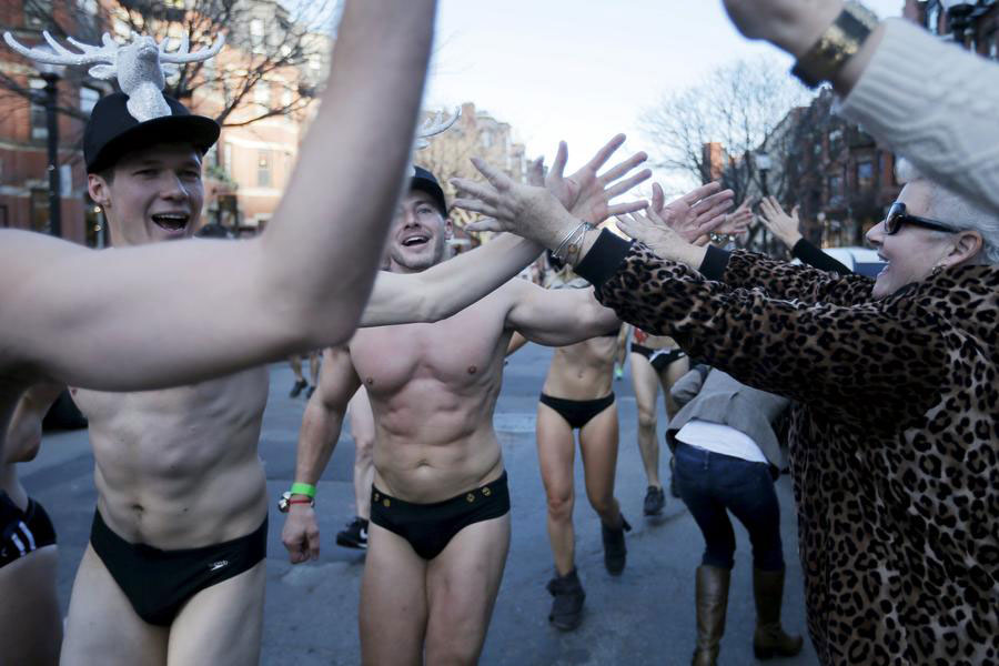 'Santa Speedo run' in Boston raises money for charity