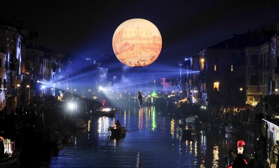 Venice carnival opens in style