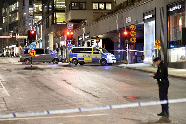 Stockholm police investigating explosion outside shopping center