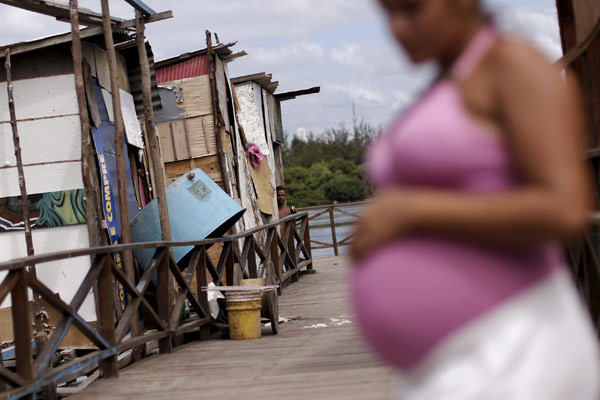 Zika virus spreads fear among pregnant Brazilians