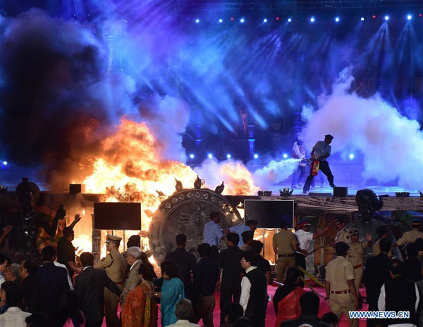 Huge fire engulfs venue at 'Make in India' event