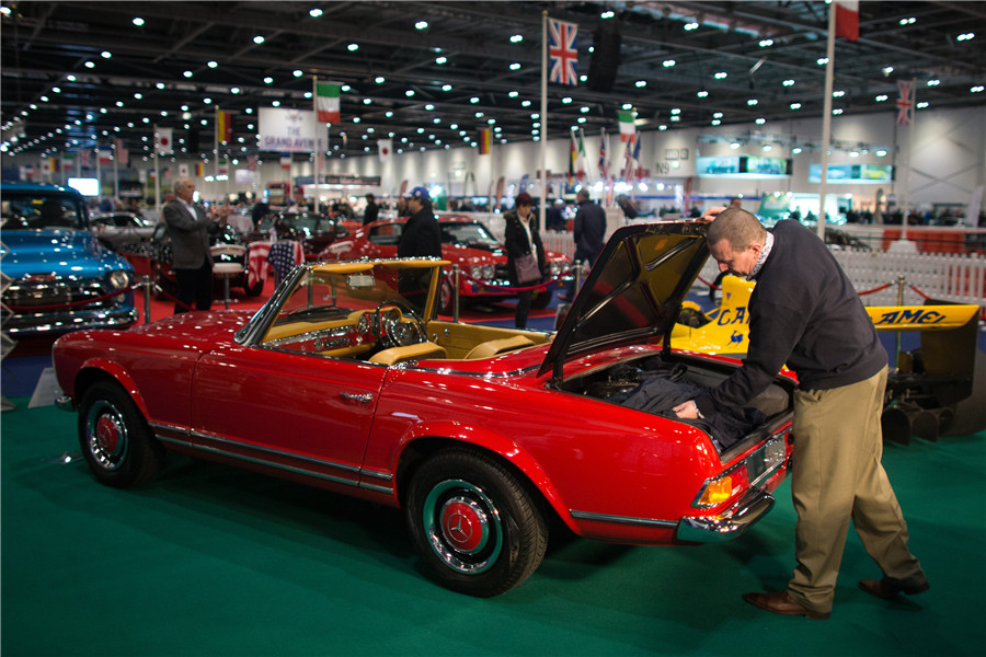 Classic Car Show kicks off in London