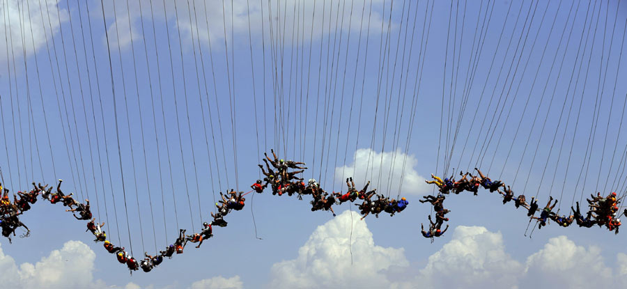 'Rope jumping' sets world record