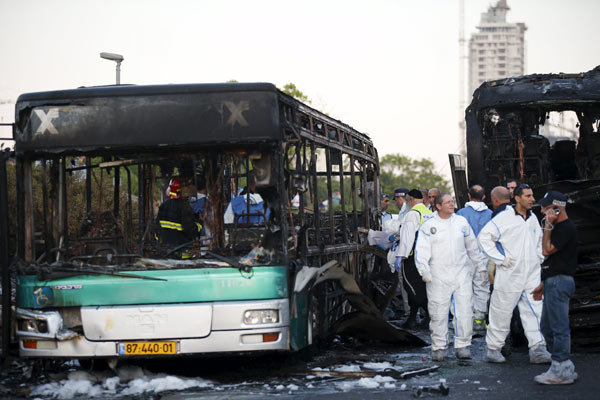 Jerusalem bus blast wounds 16, mayor blames bomb