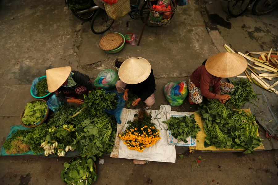 In photos: Vietnam's iconic non la hats