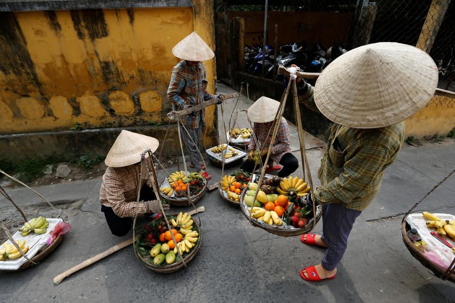 In photos: Vietnam's iconic non la hats