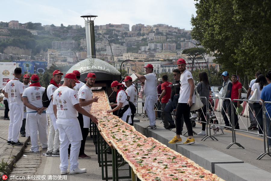 Record-breaking pizza made in Naples, Italy