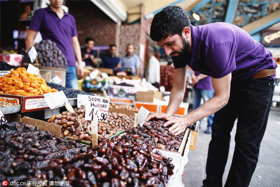Popular foods to break fast during the holy month of Ramadan