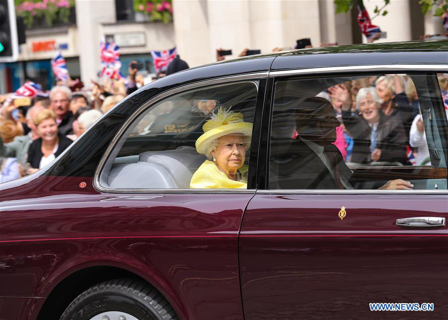 Thanksgiving service marks British Queen's 90th birthday