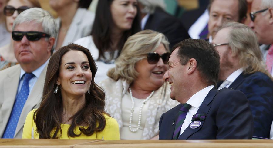 Duchess Kate shines in yellow at Wimbledon