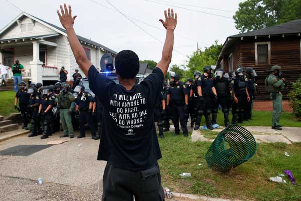 Dozens more arrests in Louisiana after leaders warn against protest violence