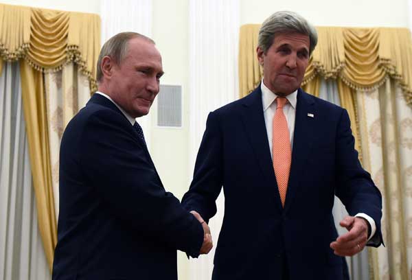 Kerry meets with Putin about cooperating against Islamic State in Syria