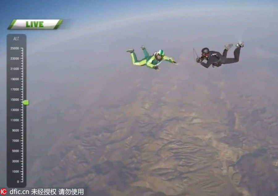 Daredevil completes first of its kind no-parachute jump