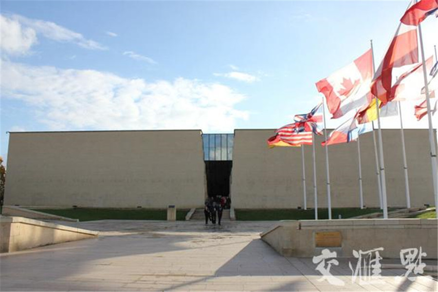 Haunting images of Nanjing Massacre displayed in France