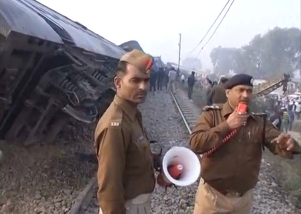 At least 90 dead in Indian train derailment