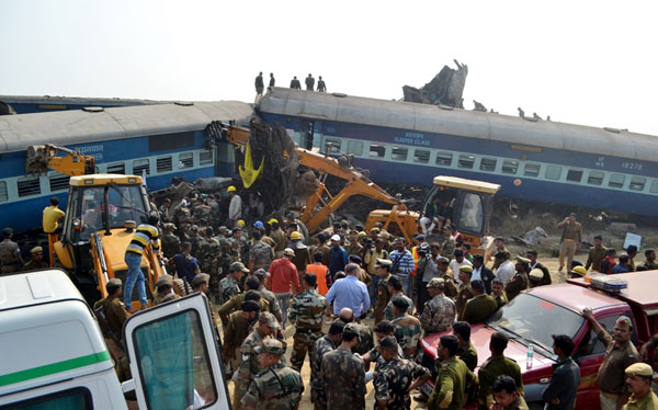 At least 90 dead in Indian train derailment