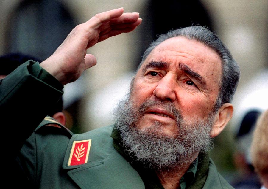 Cuban revolutionary leader Fidel Castro dies at 90