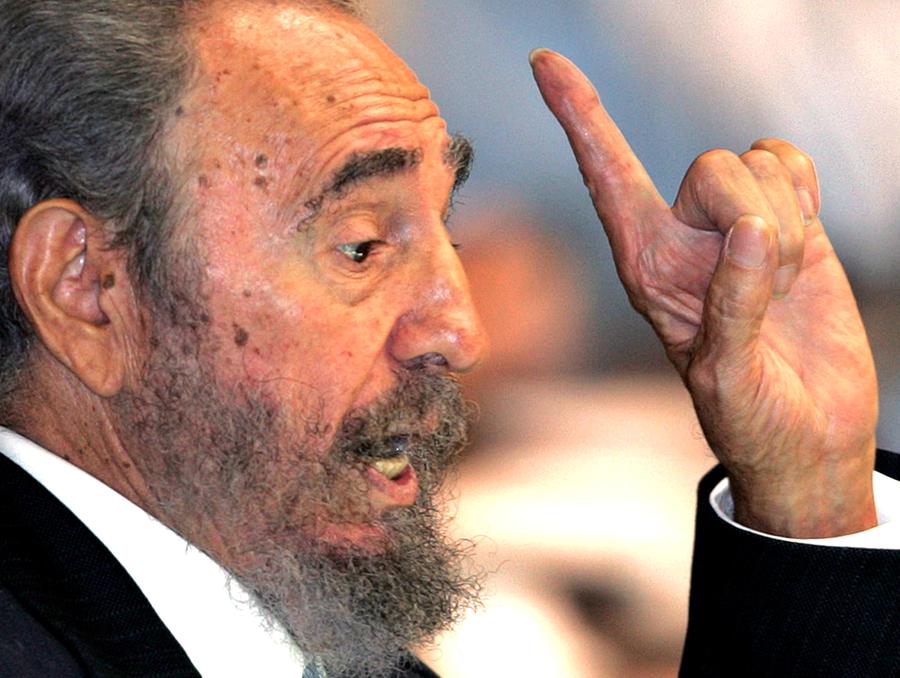 Cuban revolutionary leader Fidel Castro dies at 90