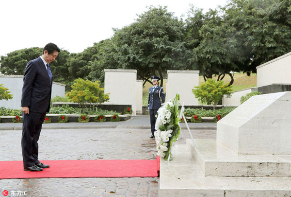 Abe pays respects at Hawaii memorials