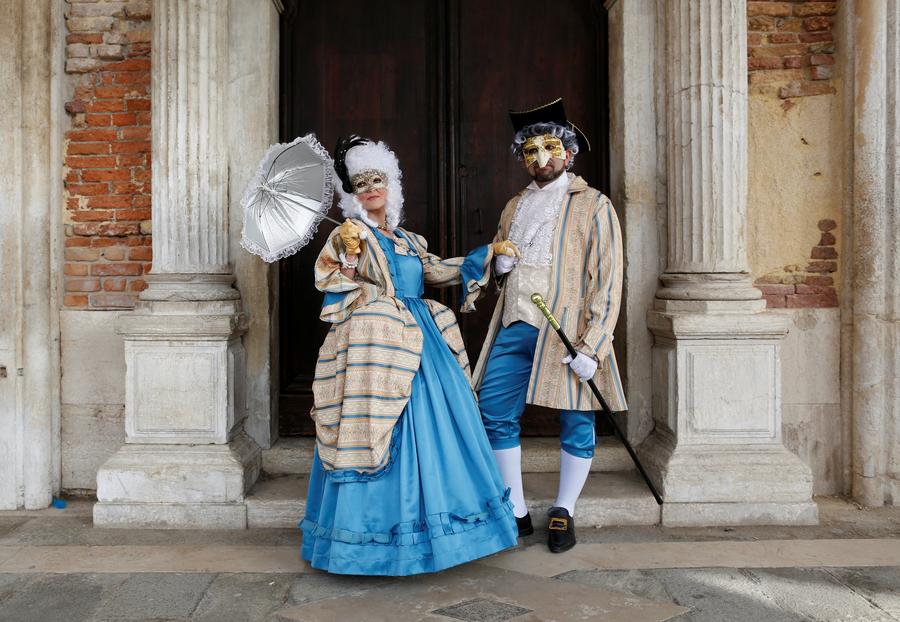 Venice Carnival opens with spectacular water show and masquerade