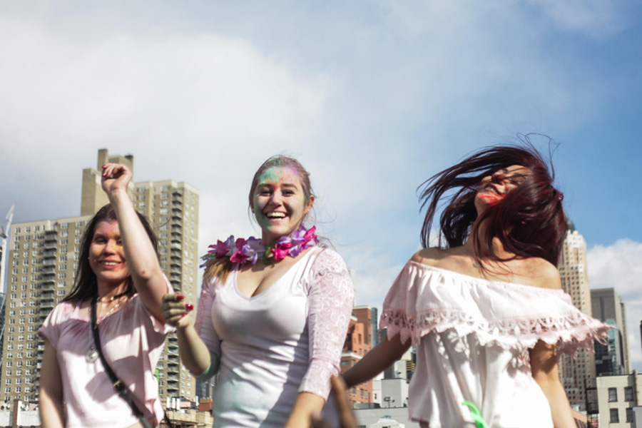 Holi festival adds colour to Big Apple