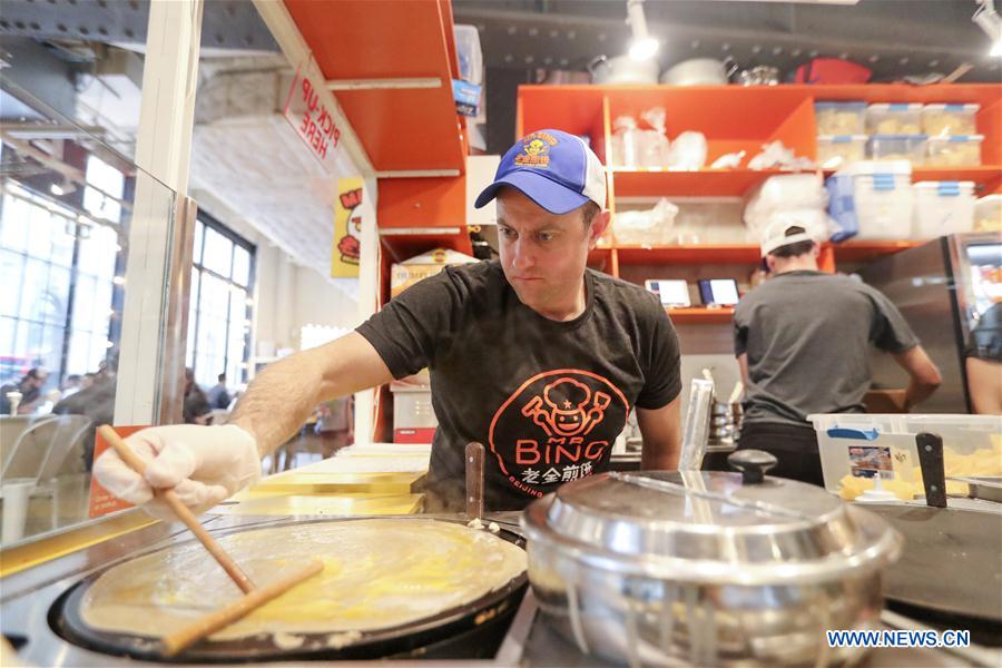 Jianbing, a Chinese crepe, attracts New Yorkers