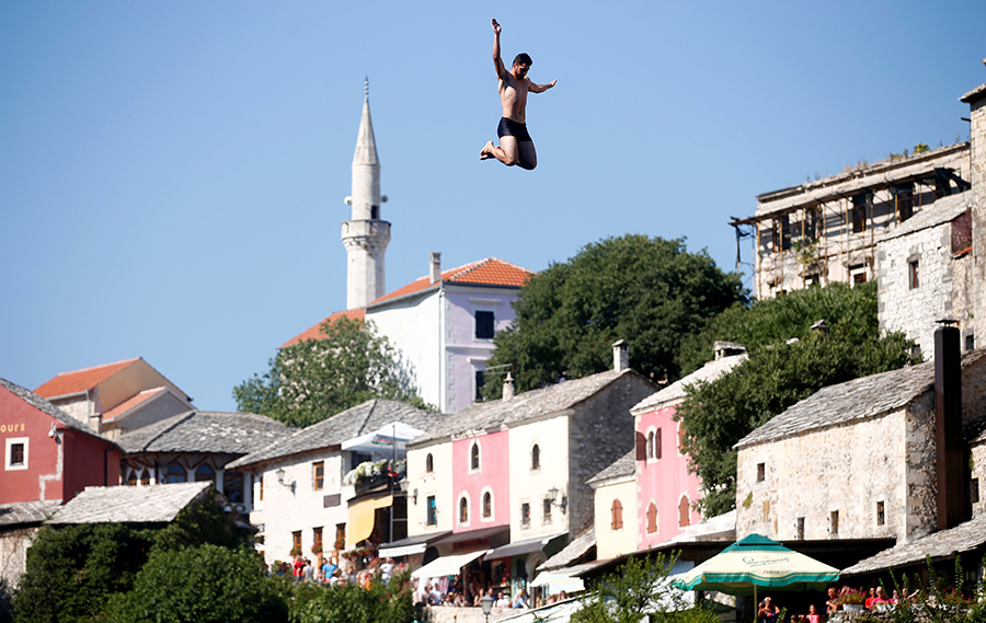 451st traditional jumps from Old Bridge held in BiH