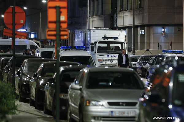 'Terrorist'attacker dies after being shot by soldiers in Brussels