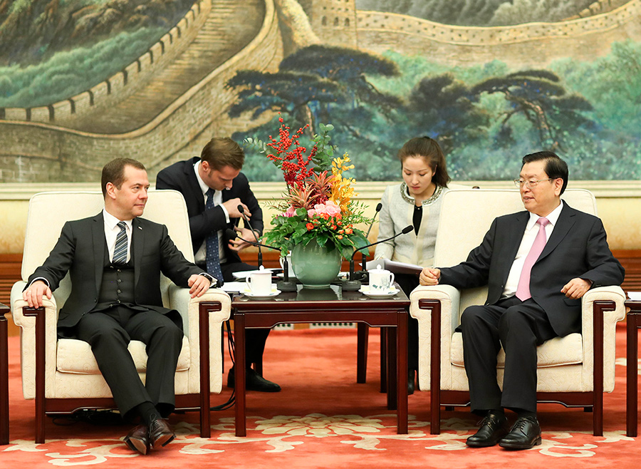 Medvedev packs busy schedule in Beijing