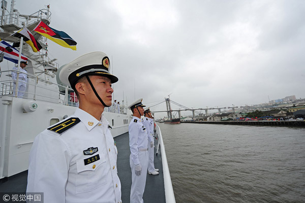 Chinese naval hospital ship Peace Ark arrives in Mozambique