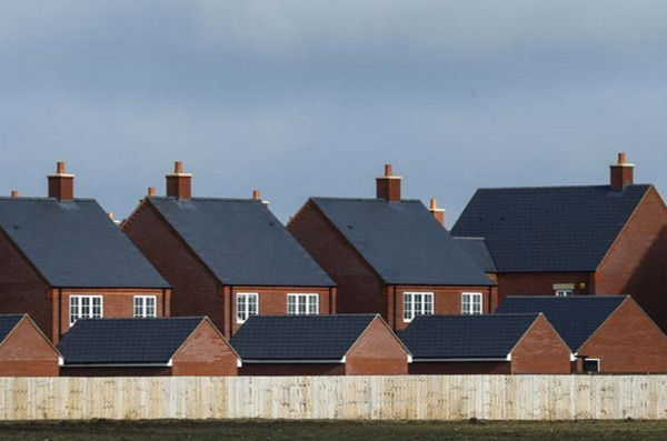 UK house price growth peters out, London weakest since 2009