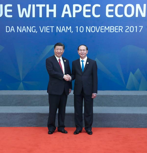 President Xi delivers keynote speech at APEC CEO Summit