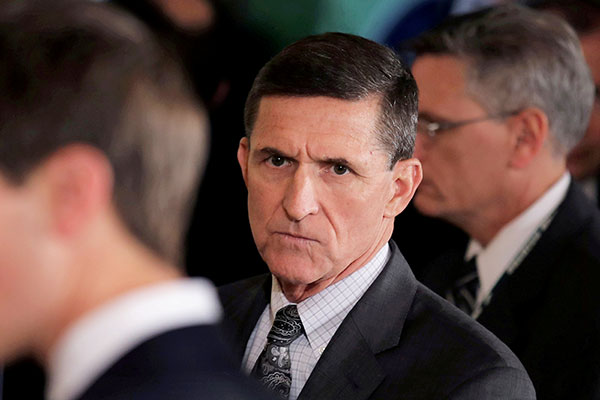 Flynn admits lying to FBI, offers to cooperate