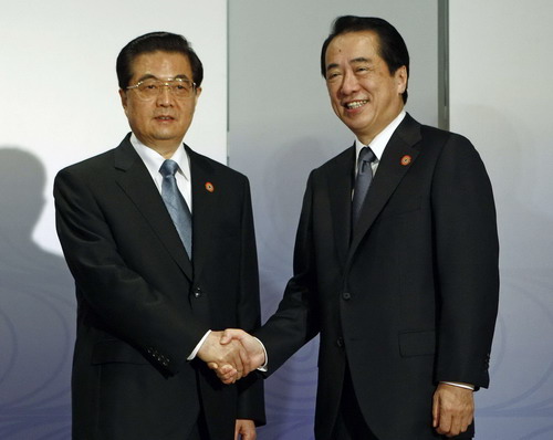 Leaders gather in APEC Japan 2010