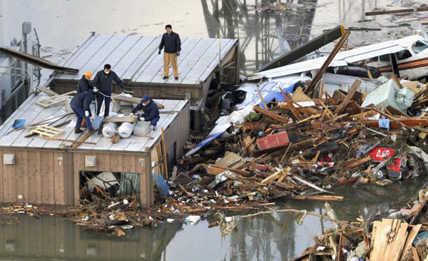 Rescue conducted after the quake in Japan