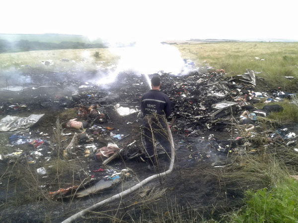 In photos: Malaysia Airlines plane crashes in Ukraine