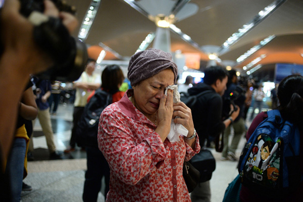 Relatives react to MH17 disaster