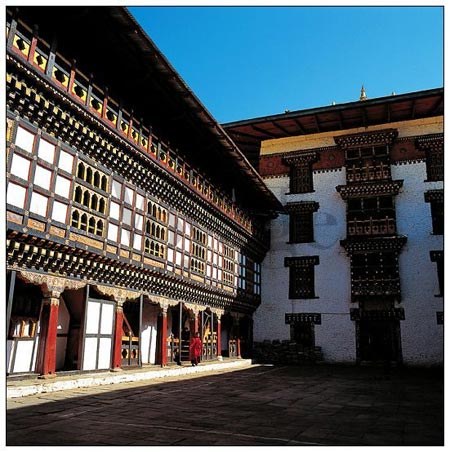 不丹最难抵达的人间净土_不丹：最难抵达的人间净土(组图)_乐途旅游网