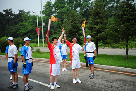 Olympic torch relay with passion – Yuanda, being always with Olympics