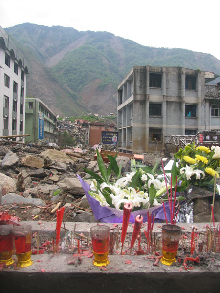 震撼！地震一周年前夕访问北川老县城（组图）