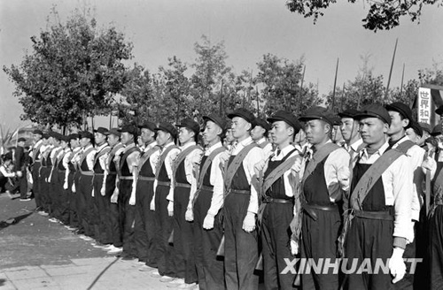 1958年：女民兵方队首次亮相