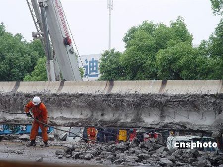 湖南株洲高架桥坍塌事故清理结束共9死16伤