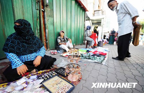 乌鲁木齐交通旅游等行业恢复运营(组图)