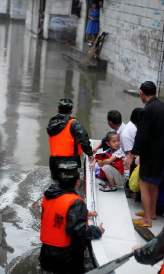 湖南强降雨致211.5万人受灾16人遇难1人失踪[图]