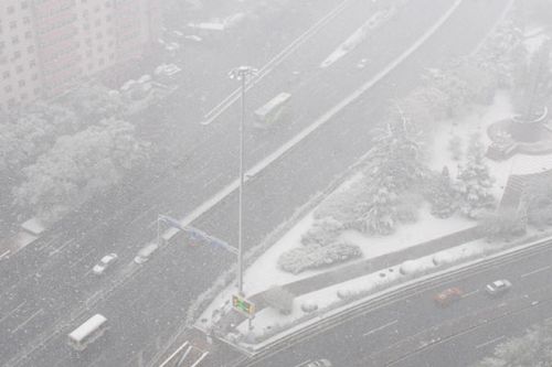 北京受降雪影响部分航班延误 已启动应急预案